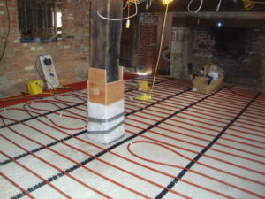 Underfloor heating pipes